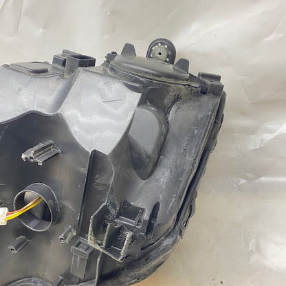 Mercedes GLK W204 Sağ Far Xenon 08-12 A2048207359 Çıkma En Uygun Oto Parça