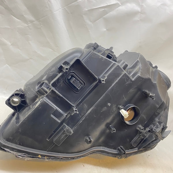 Mercedes GLK W204 Sağ Far Xenon 08-12 A2048207359 Çıkma En Uygun Oto Parça