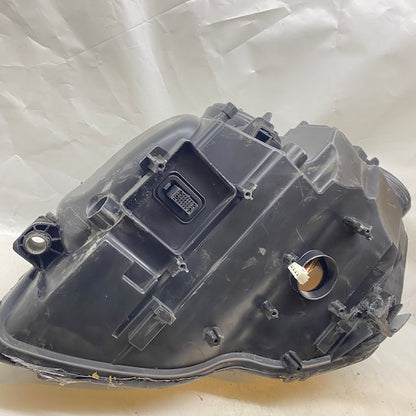 Mercedes GLK W204 Sağ Far Xenon 08-12 A2048207359 Çıkma En Uygun Oto Parça