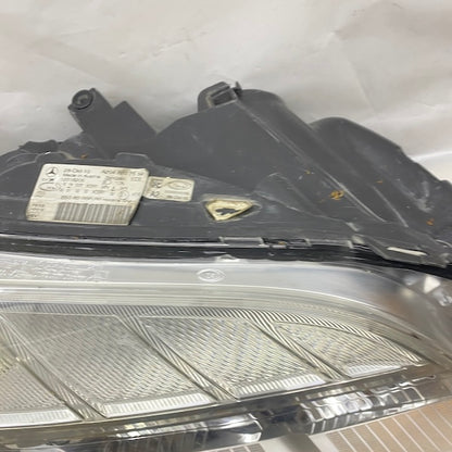 Mercedes GLK W204 Sağ Far Xenon 08-12 A2048207359 Çıkma En Uygun Oto Parça