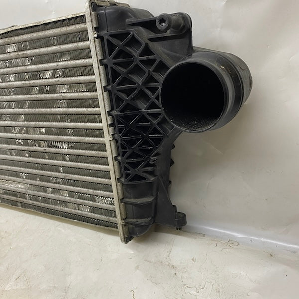 Mercedes GL/GLS/GLE W166/W167 Turbo Radyatörü A0995002800 En Uygun Oto Parça