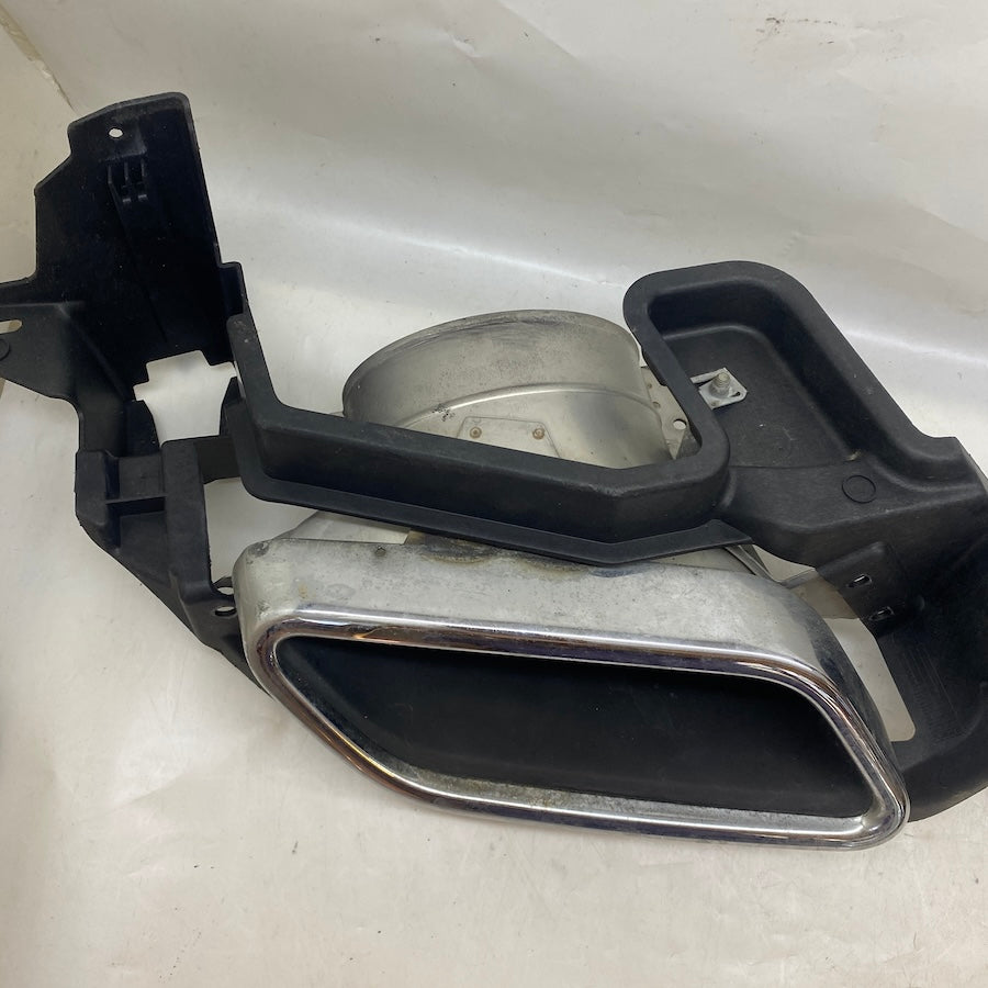 Mercedes GT R190 Egzoz Çıkış Ucu A1908850814 Orijinal Çıkma