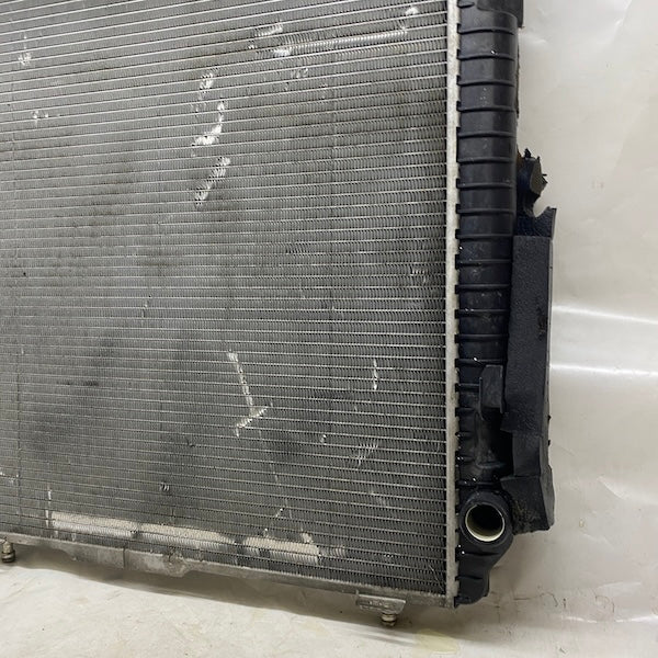 Mercedes G W463 Motor Su Radyatörü A4635000402Q2 Orijinal Çıkma En Uygun Oto Parça