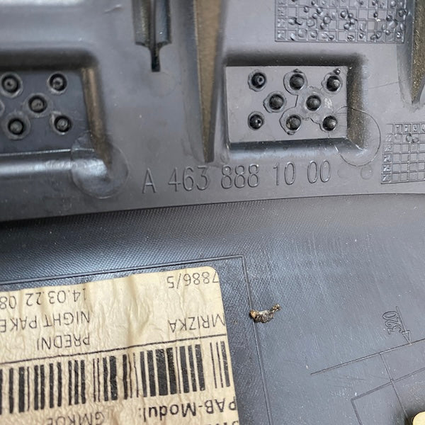 Mercedes G W463 Ön Panjur ve Far Çerçevesi Orijinal Çıkma En Uygun Oto Parça