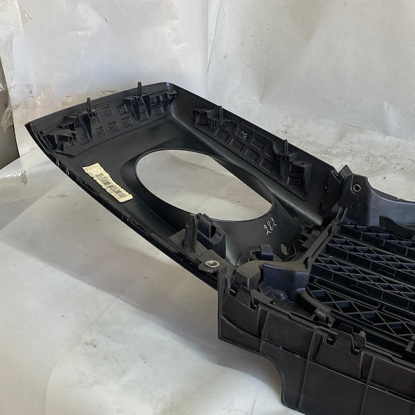 Mercedes G W463 Ön Panjur ve Far Çerçevesi Orijinal Çıkma En Uygun Oto Parça