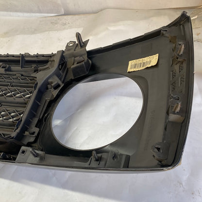 Mercedes G W463 Ön Panjur ve Far Çerçevesi Orijinal Çıkma En Uygun Oto Parça