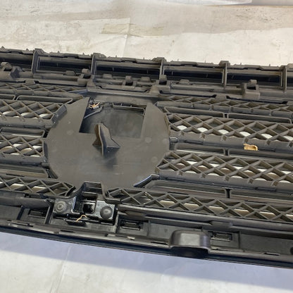 Mercedes G W463 Ön Panjur ve Far Çerçevesi Orijinal Çıkma En Uygun Oto Parça