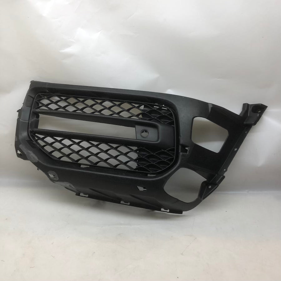 Mercedes G W466 Sol Sis Kapağı A4638857501 - En Uygun Oto Parça