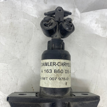 Mercedes ML W163 Far Yıkama Robotu 1998-2005 A1638600547 En Uygun Oto Parça
