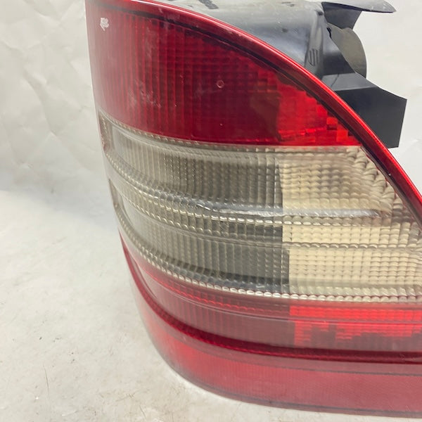 Mercedes ML W163 Sağ Stop 09-09 A1638200464 Orijinal Çıkma En Uygun Oto Parça