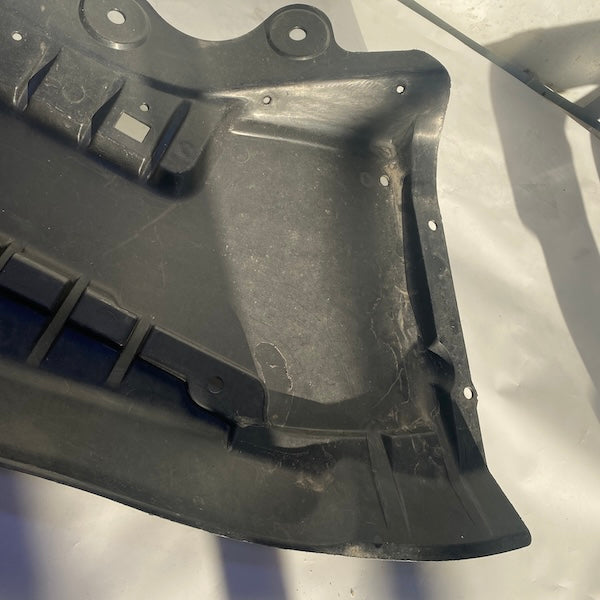 Mercedes S Serisi W222 Ön Tampon Alt Bakaliti