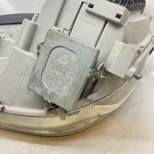 Mercedes S W220 Sol Far Xenon A2208200861 En Uygun Oto Parça