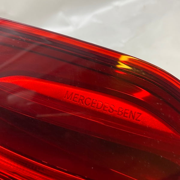 Mercedes S W222 Sağ Stop Lambası A2229065501 (Ucunda Kırık)