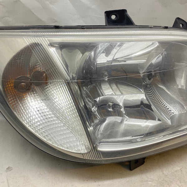 Mercedes Sprinter W901 Sağ Far Halojen 03-06 A9018202561 En Uygun Oto Parça