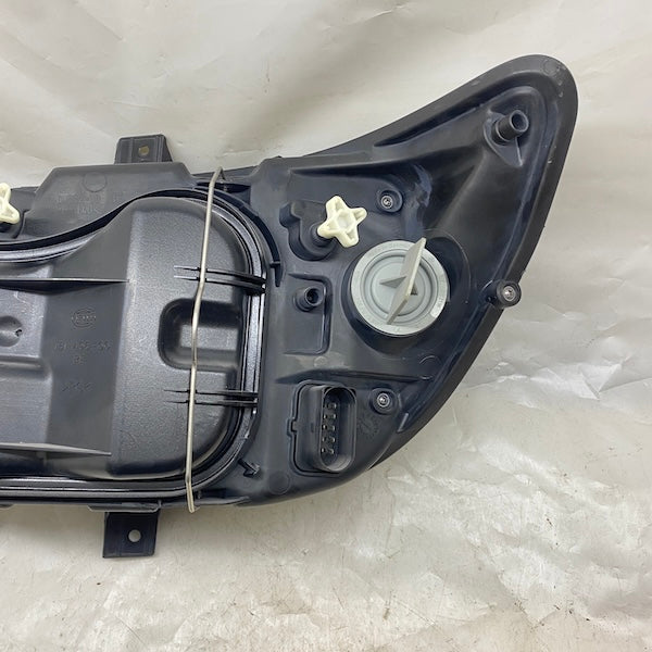 Mercedes Sprinter W901 Sağ Far Halojen 03-06 A9018202561 En Uygun Oto Parça