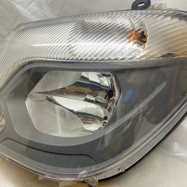 Mercedes Sprinter W906 Sol Far A9068202361 En Uygun Oto Parça