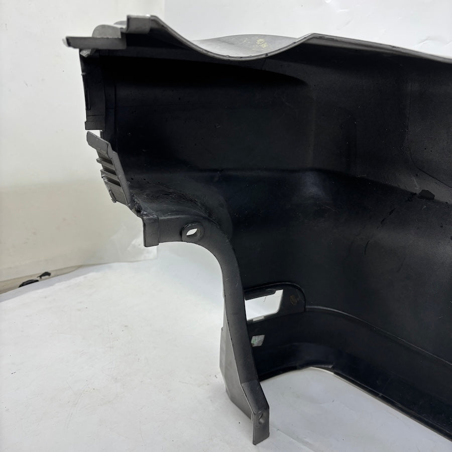 Mercedes Viano 2.1 CDI Arka Sağ Tampon Köşesi A6398805871