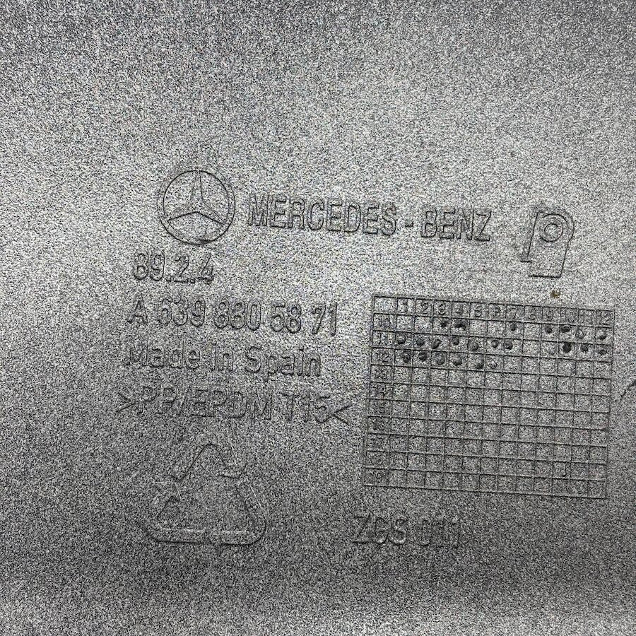Mercedes Viano 2.1 CDI Arka Sağ Tampon Köşesi A6398805871