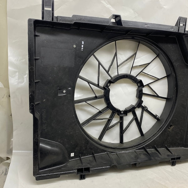 Mercedes W202 SLK R170 Fan Davlumbazı 97-04 En Uygun Oto Parça