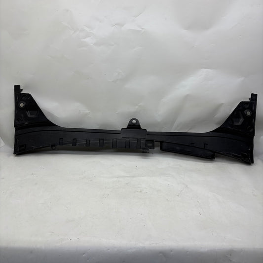 Mercedes W205 C Ön Panel Üst Kaplama A205500055