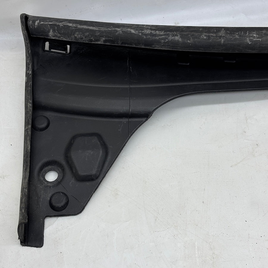 Mercedes W205 C Ön Panel Üst Kaplama A205500055