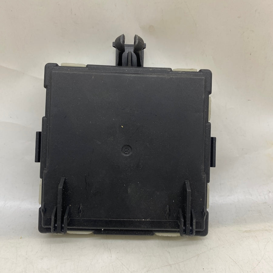 Mercedes W205 C Serisi Kapı Kontrol Beyni A1679003811 Orijinal Çıkma