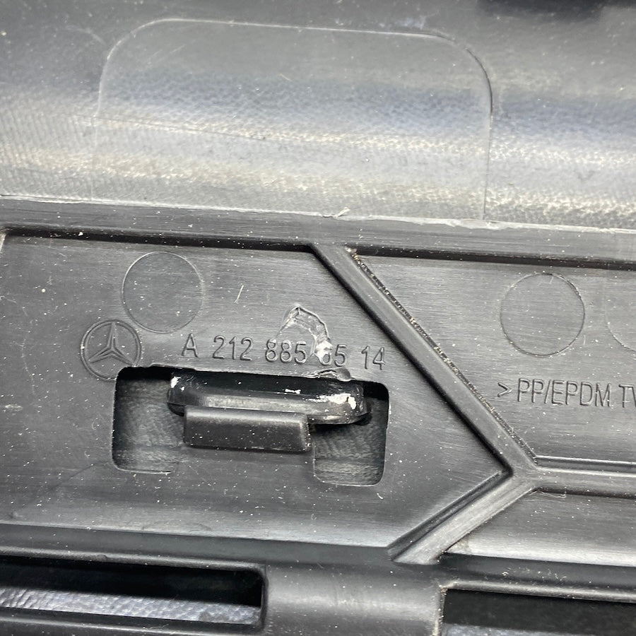 Mercedes W212 E AMG Arka tampon Difüzörü A2128856514
