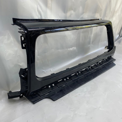 Mercedes W463 Radyatör Izgarası A4638885100