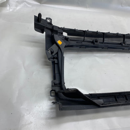 Mercedes W463 Radyatör Izgarası A4638885100