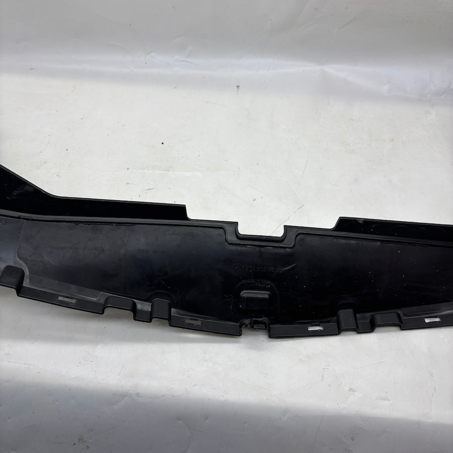 Mercedes C W205 Ön Panjur Takviyesi A2055051830