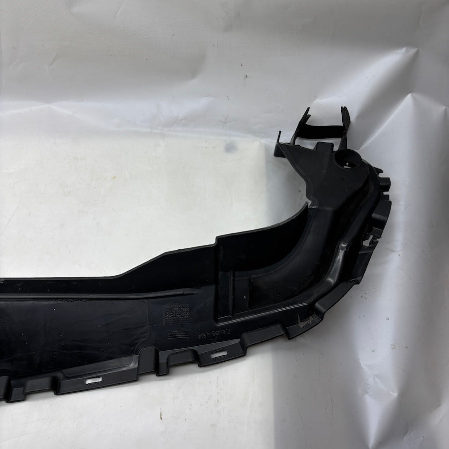 Mercedes C W205 Ön Panjur Takviyesi A2055051830