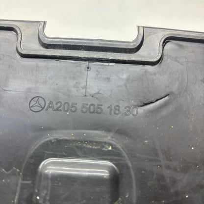 Mercedes C W205 Ön Panjur Takviyesi A2055051830