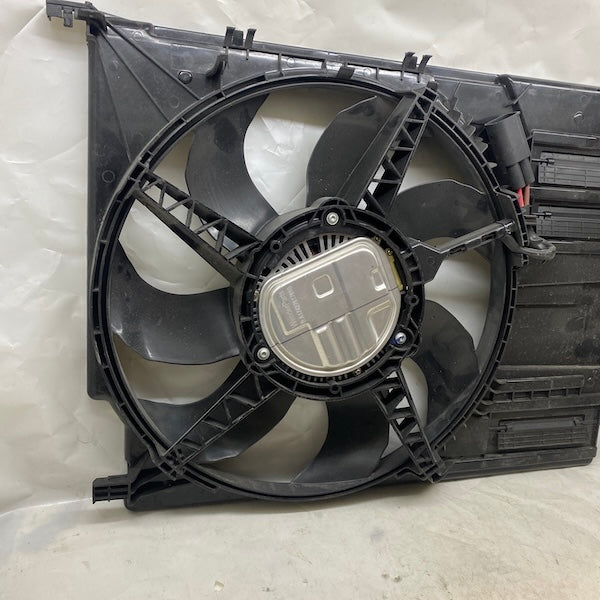 Mini Cooper F55-F56-F60 Radyatör Fanı/Davlumbazı 17428596237 En Uygun Oto Parça