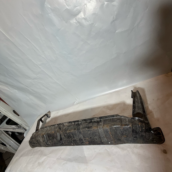 Mitsubishi L300 Ön Tampon Demiri MR468816 Orijinal Çıkma En Uygun Oto Parça