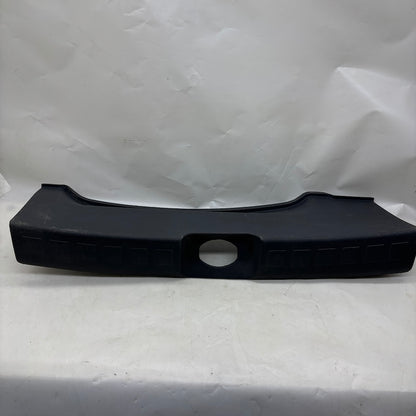 Mitsubishi Colt Bagaj İç Döşeme Kilit Üst Kaplaması MR951556