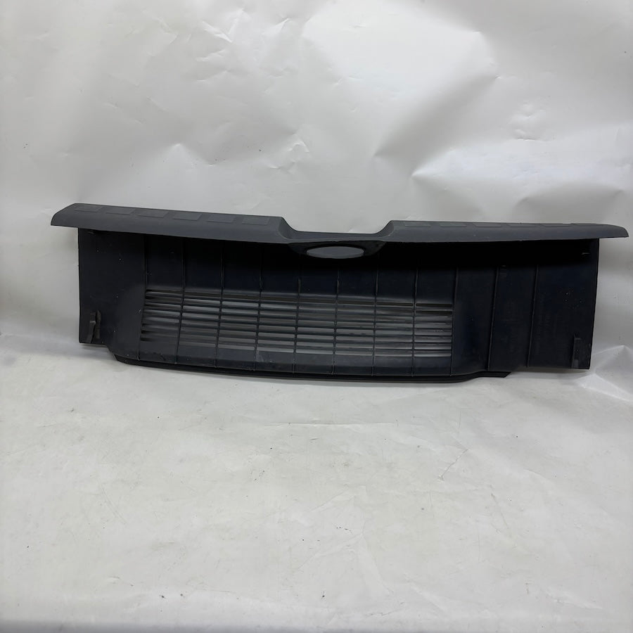 Mitsubishi Colt Bagaj İç Döşeme Kilit Üst Kaplaması MR951556