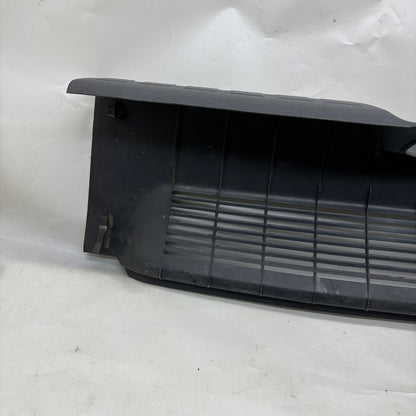 Mitsubishi Colt Bagaj İç Döşeme Kilit Üst Kaplaması MR951556