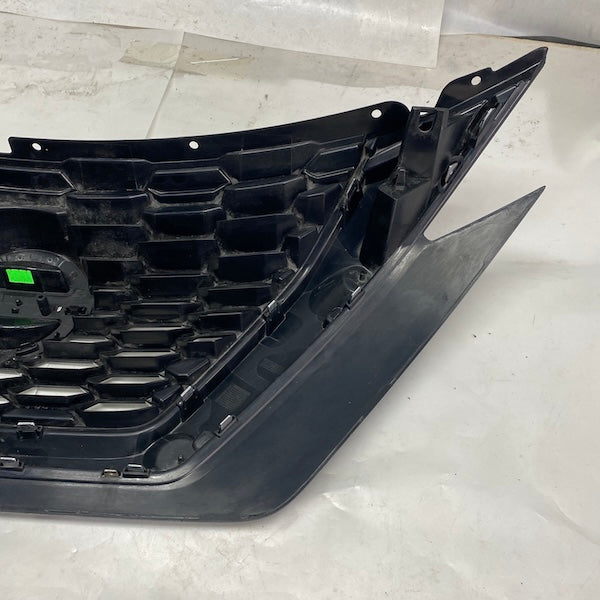 Nissan Juke F16 Ön Panjur 62310-6PA0A Orijinal Çıkma En Uygun Oto Parça