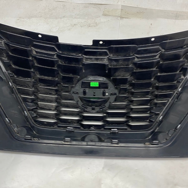 Nissan Juke F16 Ön Panjur 62310-6PA0A Orijinal Çıkma En Uygun Oto Parça