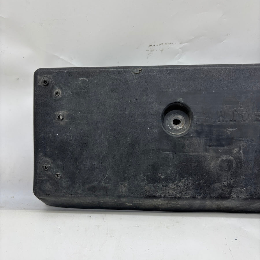 Nissan Navara N23 Ön Plaka Bağlantı Bakaliti 96210-4KJ0A - En Uygun Oto Parça