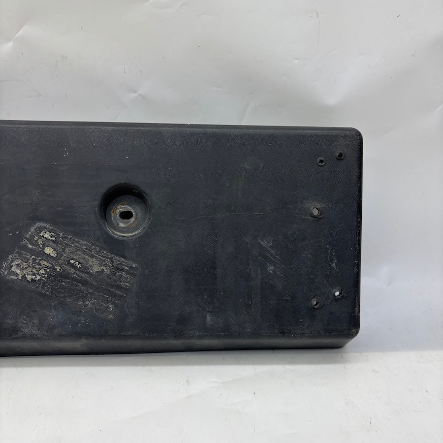Nissan Navara N23 Ön Plaka Bağlantı Bakaliti 96210-4KJ0A - En Uygun Oto Parça