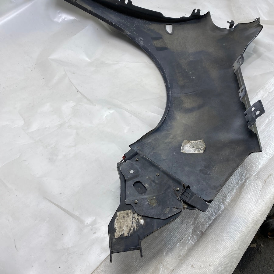 OPEL Astra J Ön Sol/Sağ Çamurluk 13302207 Oijinal Çıkma 2009-2014