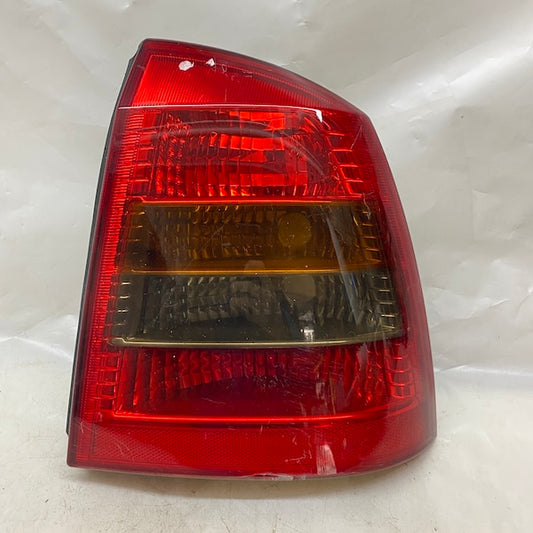 Opel Astra G Sedan Sağ Stop 01-07 93241043 Orijinal Çıkma En Uygun Oto Parça