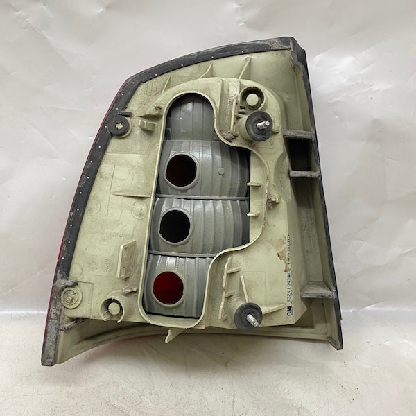 Opel Astra G Sedan Sağ Stop 01-07 93241043 Orijinal Çıkma En Uygun Oto Parça