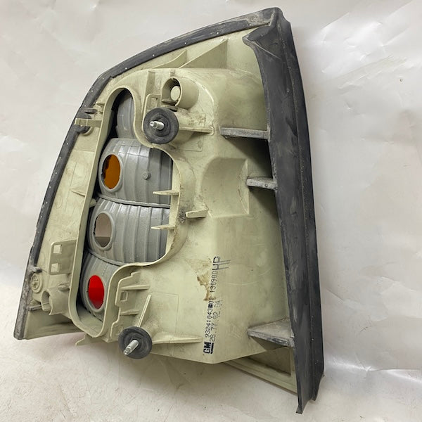 Opel Astra G Sedan Sağ Stop 01-07 93241043 Orijinal Çıkma En Uygun Oto Parça