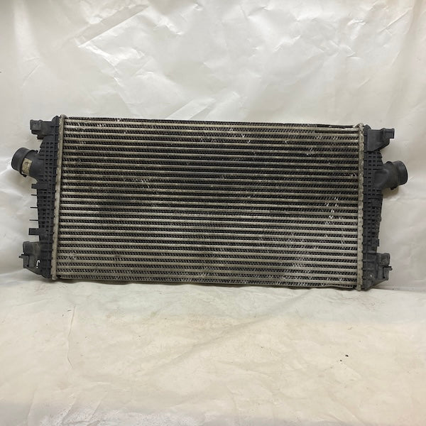 Opel Astra J 1.6 Turbo Radyatörü 13267647 Orijinal Çıkma En Uygun Oto Parça