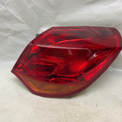 Opel Astra J HB Sağ Dış Stop 07-13 13319948 Orijinal Çıkma En Uygun Oto Parça