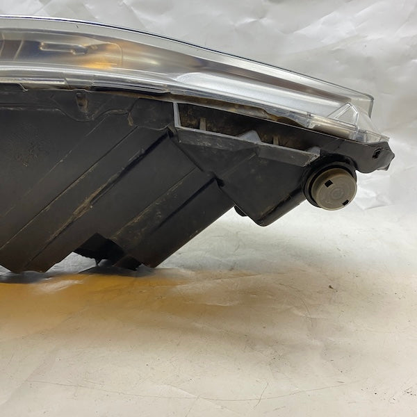 Opel Corsa D Sağ Far Halojen Makyajlı 11-14 90014692 Çıkma En Uygun Oto Parça