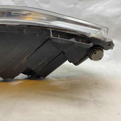 Opel Corsa D Sağ Far Halojen Makyajlı 11-14 90014692 Çıkma En Uygun Oto Parça