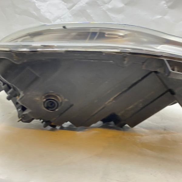 Opel Corsa D Sağ Far Halojen Makyajlı 11-14 90014692 Çıkma En Uygun Oto Parça